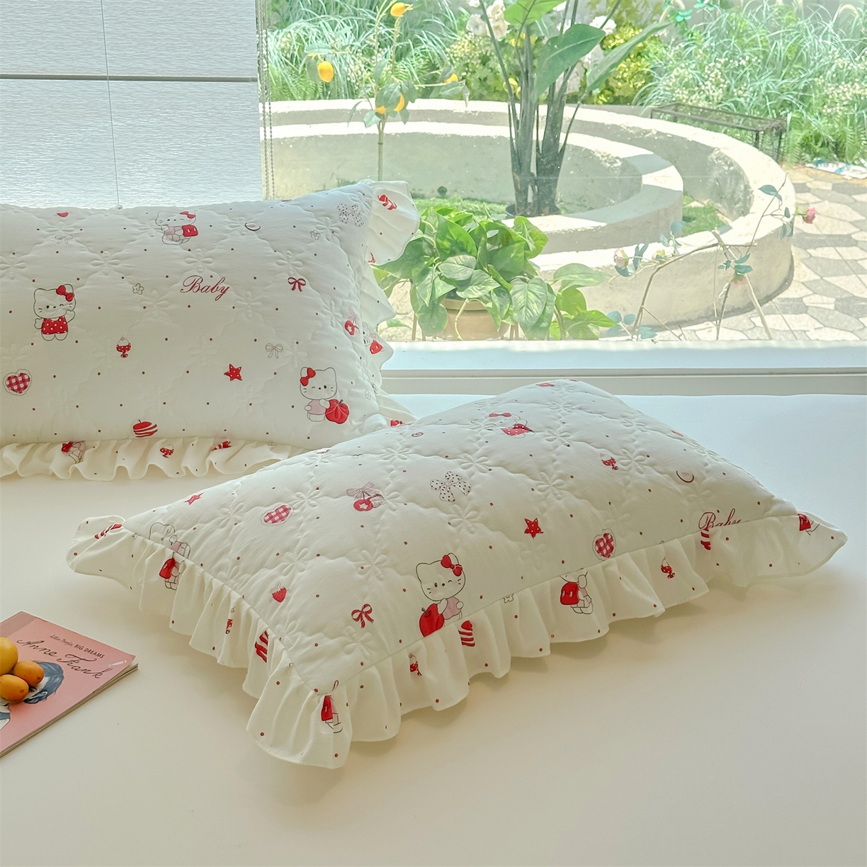 91家纺网 家纺一手货源 找家纺 忘忧草 2025新款亲肤水洗棉花边单枕套 枕套单件 开心喵