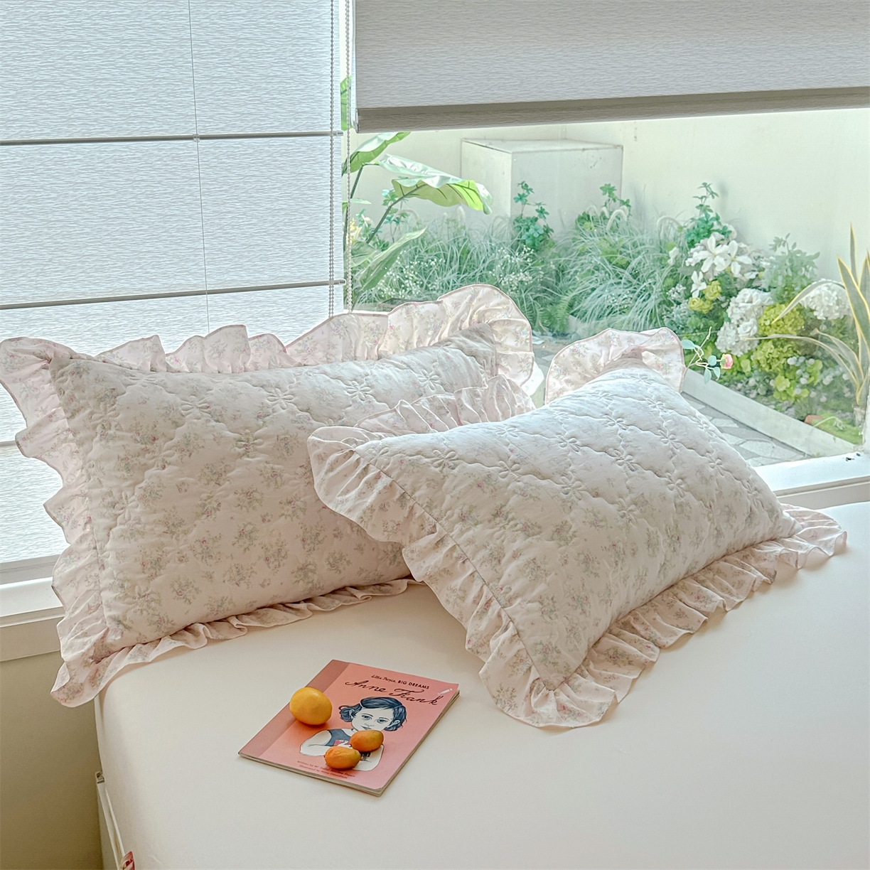 91家纺网 家纺一手货源 找家纺 忘忧草 2025新款亲肤水洗棉花边单枕套 枕套单件 畅想花海