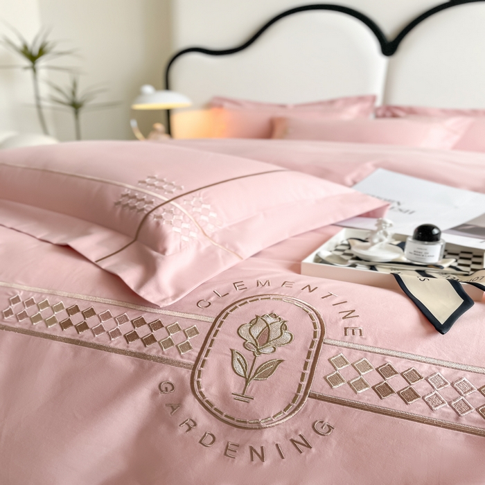 91家纺网 家纺一手货源 找家纺 桃园 2025新款A类长绒棉全棉纯棉不掉毛磨毛高端礼盒四件套-克里斯 克里斯-豆沙