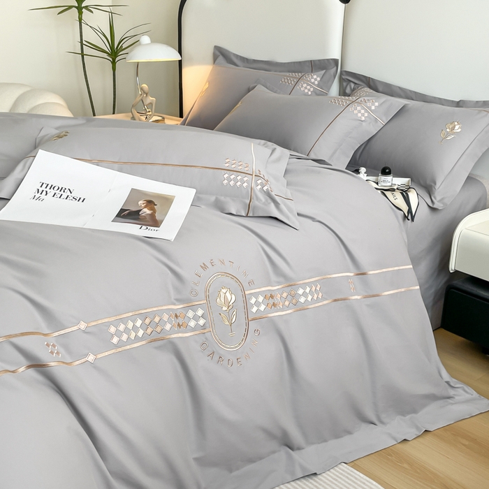 91家纺网 家纺一手货源 找家纺 桃园 2025新款A类长绒棉全棉纯棉不掉毛磨毛高端礼盒四件套-克里斯 克里斯-绅士灰