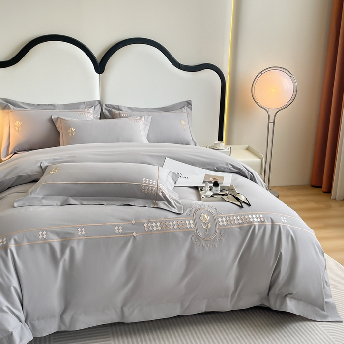 91家纺网 家纺一手货源 找家纺 桃园 2025新款A类长绒棉全棉纯棉不掉毛磨毛高端礼盒四件套-克里斯 克里斯-绅士灰