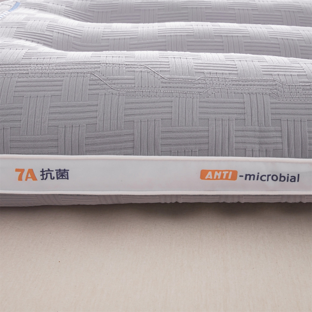 91家纺网 家纺一手货源 找家纺 麦肯锡 2025新款7A抗菌定型低枕 枕头枕芯 7A抗菌定型低枕-灰色 48x74cm/只