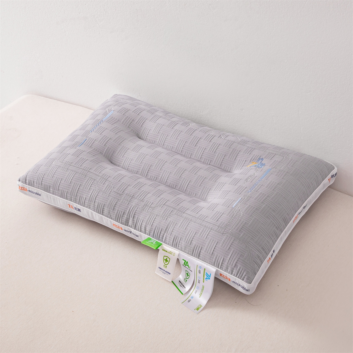 91家纺网 家纺一手货源 找家纺 麦肯锡 2025新款7A抗菌定型低枕 枕头枕芯 7A抗菌定型低枕-灰色 48x74cm/只