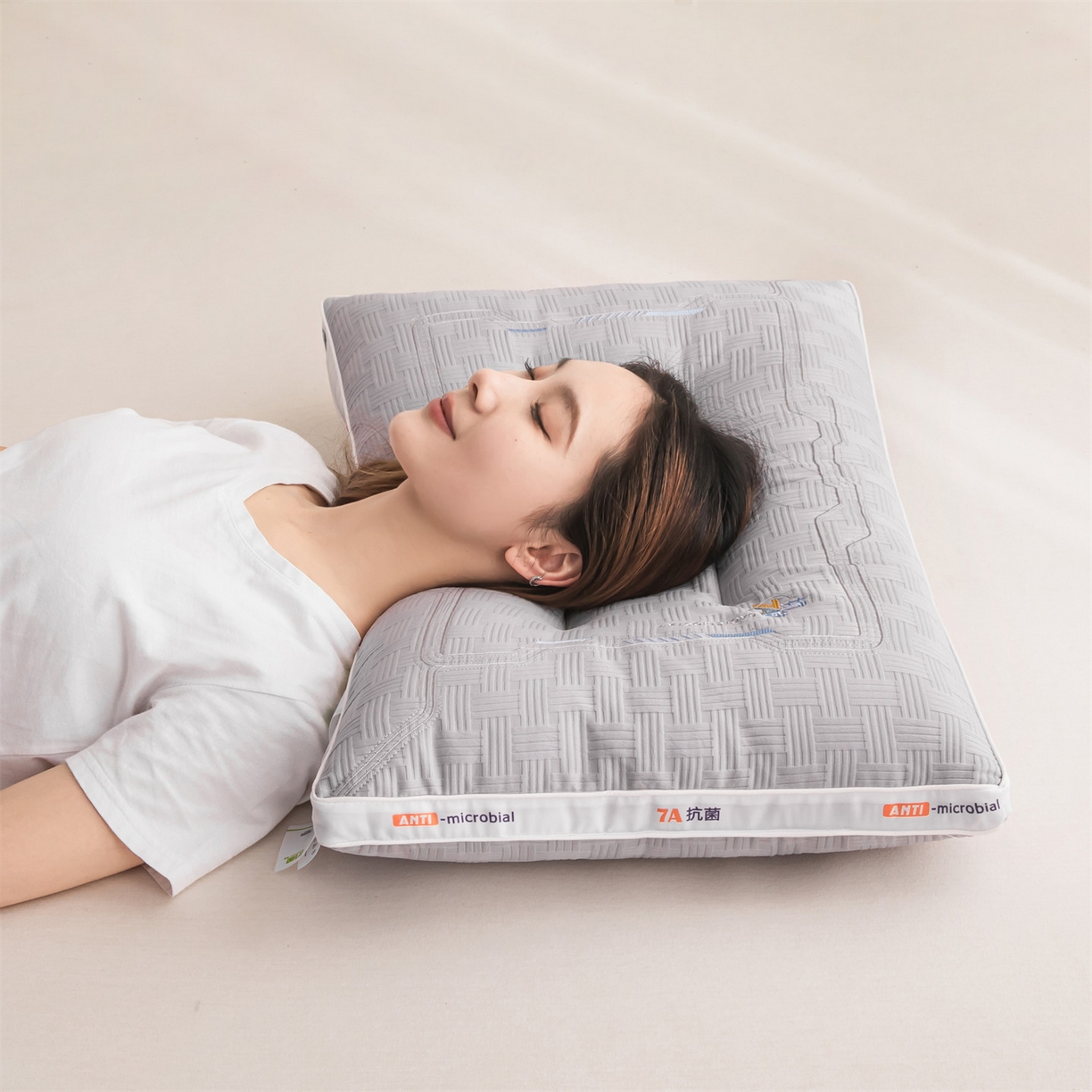 91家纺网 家纺一手货源 找家纺 麦肯锡 2025新款7A抗菌定型低枕 枕头枕芯 7A抗菌定型低枕-灰色 48x74cm/只