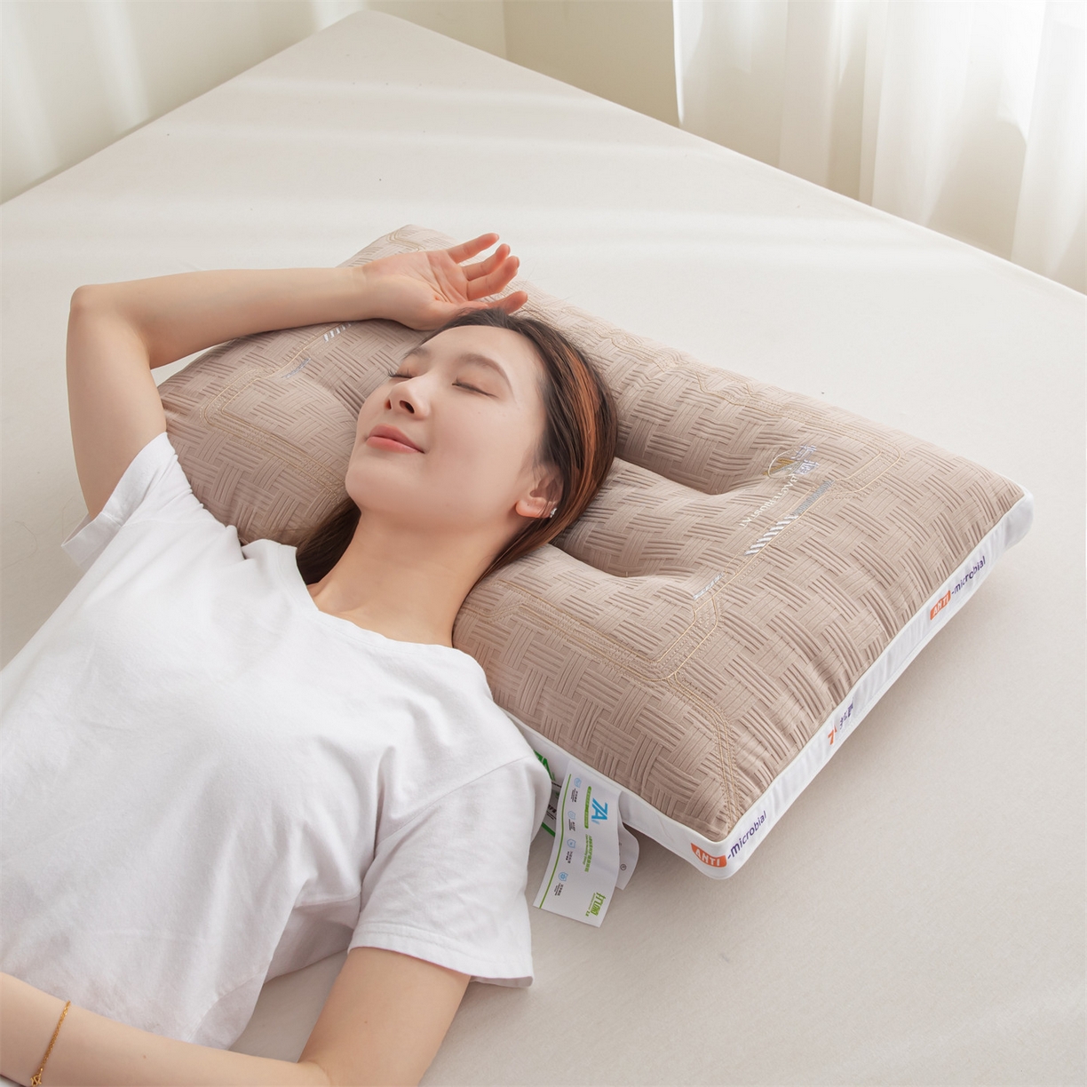 91家纺网 家纺一手货源 找家纺 麦肯锡 2025新款7A抗菌定型低枕 枕头枕芯 7A抗菌定型低枕-咖色 48x74cm/只