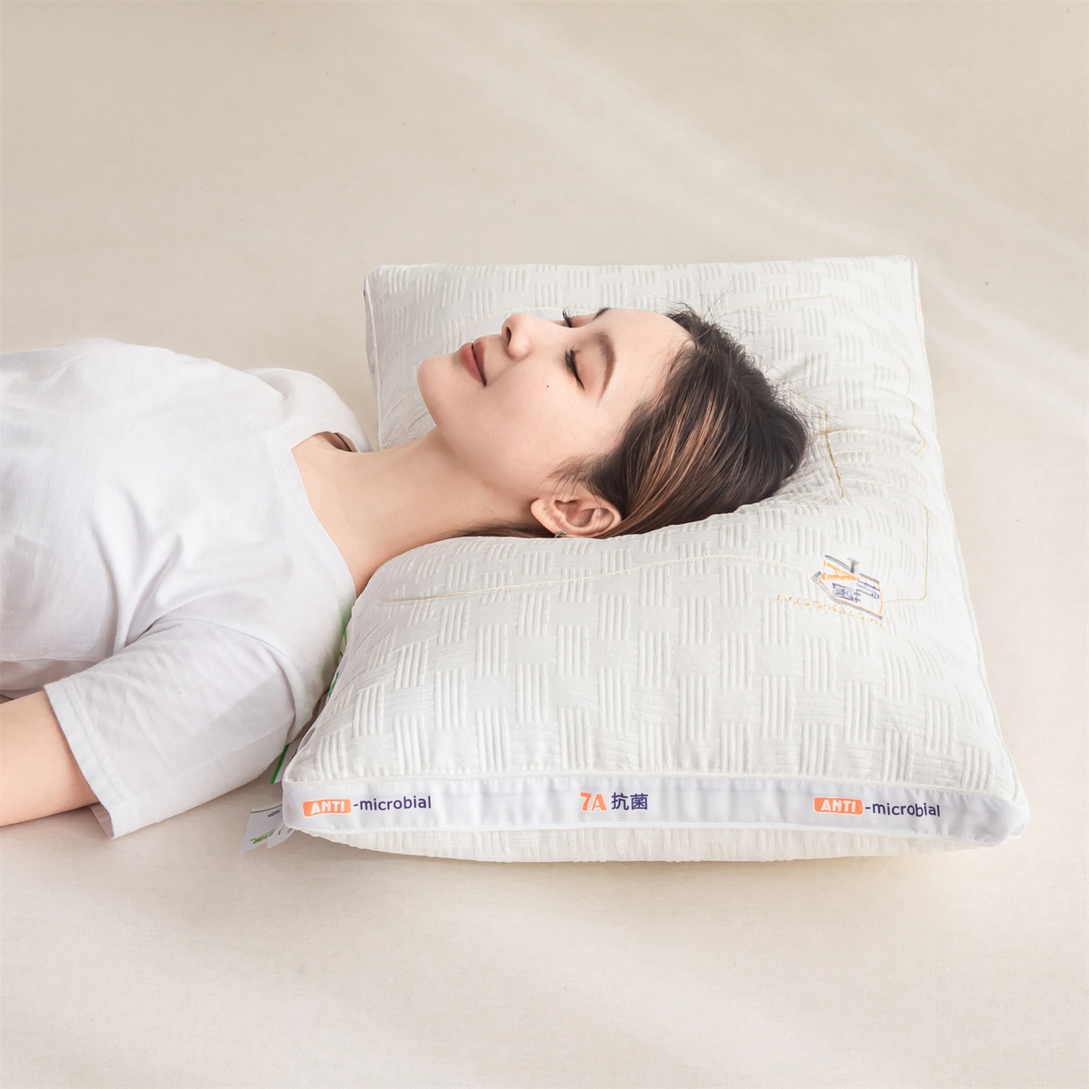 91家纺网 家纺一手货源 找家纺 麦肯锡 2025新款7A抗菌酒店羽丝绒高枕 枕头枕芯 7A抗菌酒店羽丝绒高枕-白色 48x74cm/只