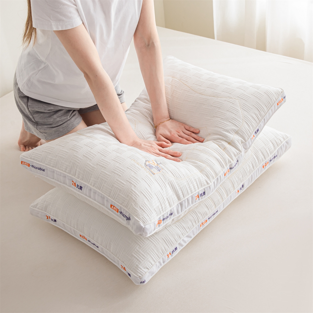 91家纺网 家纺一手货源 找家纺 麦肯锡 2025新款7A抗菌酒店羽丝绒高枕 枕头枕芯 7A抗菌酒店羽丝绒高枕-白色 48x74cm/只