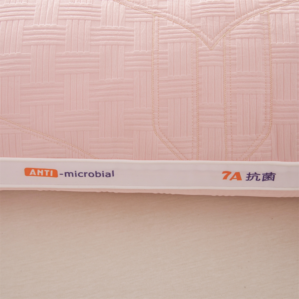 91家纺网 家纺一手货源 找家纺 麦肯锡 2025新款7A抗菌酒店羽丝绒高枕 枕头枕芯 7A抗菌酒店羽丝绒高枕-粉色 48x74cm/只