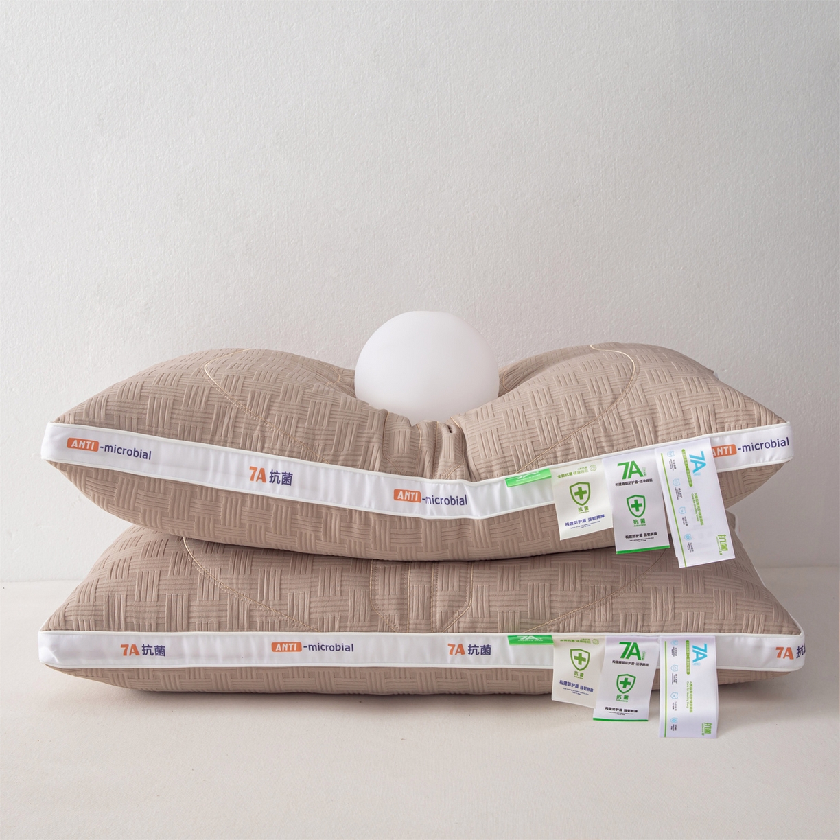 91家纺网 家纺一手货源 找家纺 麦肯锡 2025新款7A抗菌酒店羽丝绒高枕 枕头枕芯 7A抗菌酒店羽丝绒高枕-咖色 48x74cm/只