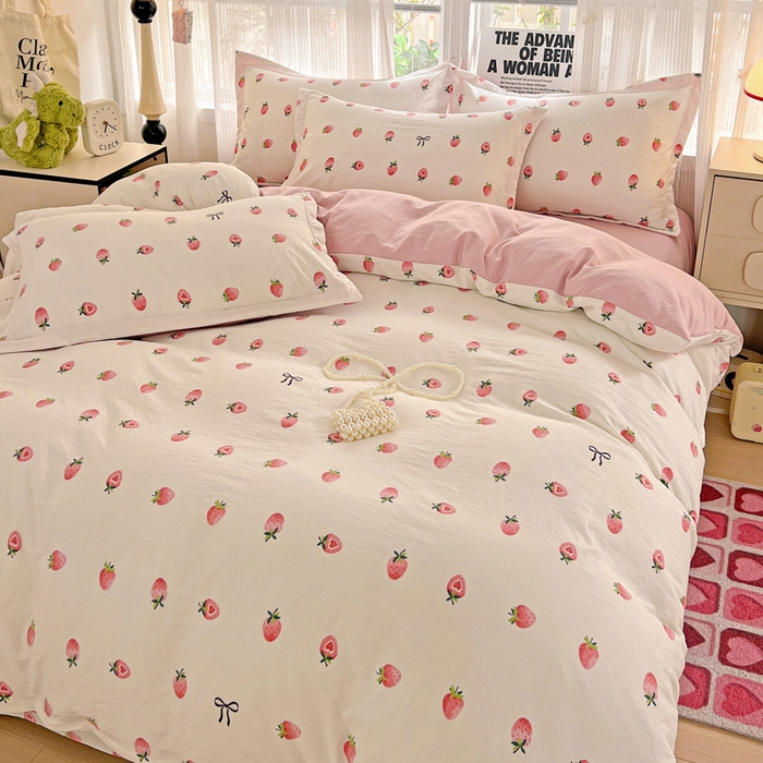 91家纺网 家纺一手货源 找家纺 欢博莱  2025新款仿纯棉四件套学生宿舍三件套单被套 草莓果