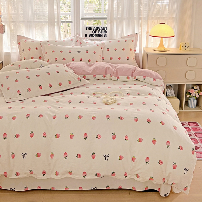 91家纺网 家纺一手货源 找家纺 欢博莱  2025新款仿纯棉四件套学生宿舍三件套单被套 草莓果