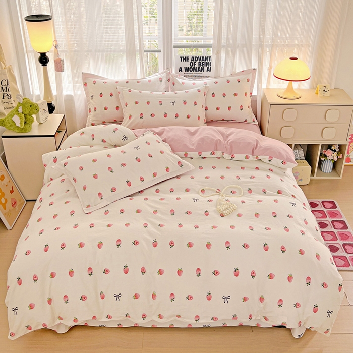 91家纺网 家纺一手货源 找家纺 欢博莱  2025新款仿纯棉四件套学生宿舍三件套单被套 草莓果