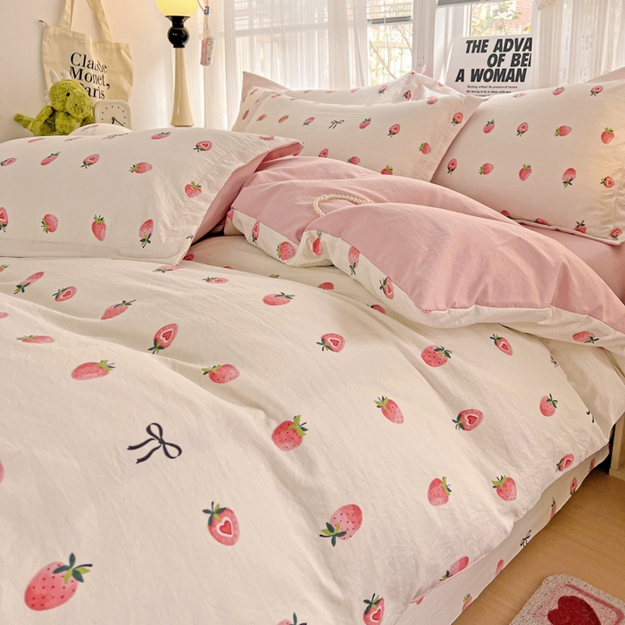 91家纺网 家纺一手货源 找家纺 欢博莱  2025新款仿纯棉四件套学生宿舍三件套单被套 草莓果