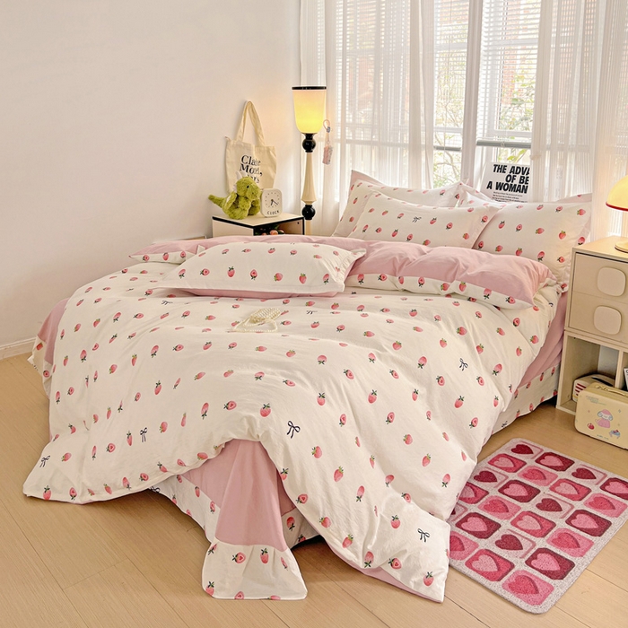 91家纺网 家纺一手货源 找家纺 欢博莱  2025新款仿纯棉四件套学生宿舍三件套单被套 草莓果