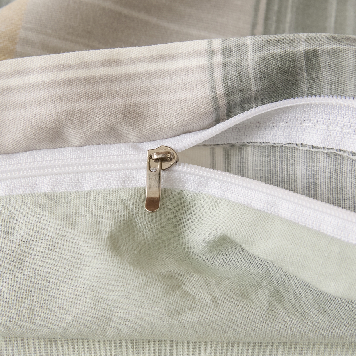 91家纺网 家纺一手货源 找家纺 爱屋及屋 2025新款水洗棉学生季大礼包学生宿舍六件套棉花被+棉花垫子+枕头+三件套一站式全套 韵绿格