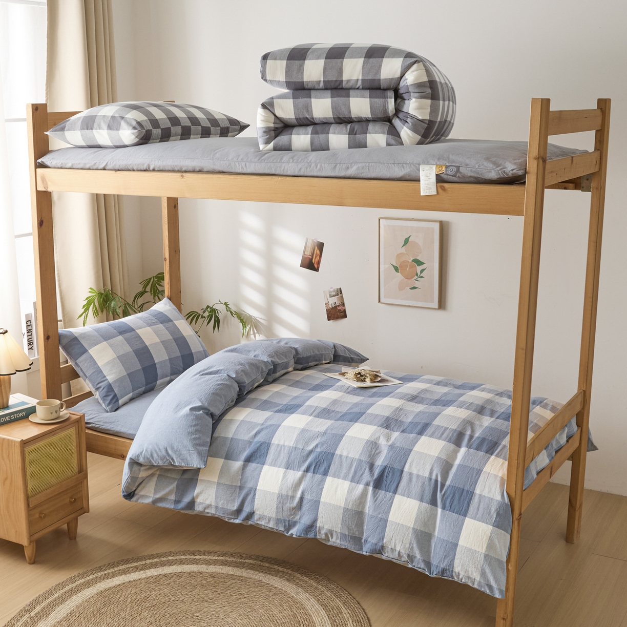 91家纺网 家纺一手货源 找家纺 爱屋及屋 2025新款水洗棉学生季大礼包学生宿舍六件套棉花被+棉花垫子+枕头+三件套一站式全套 蓝中格