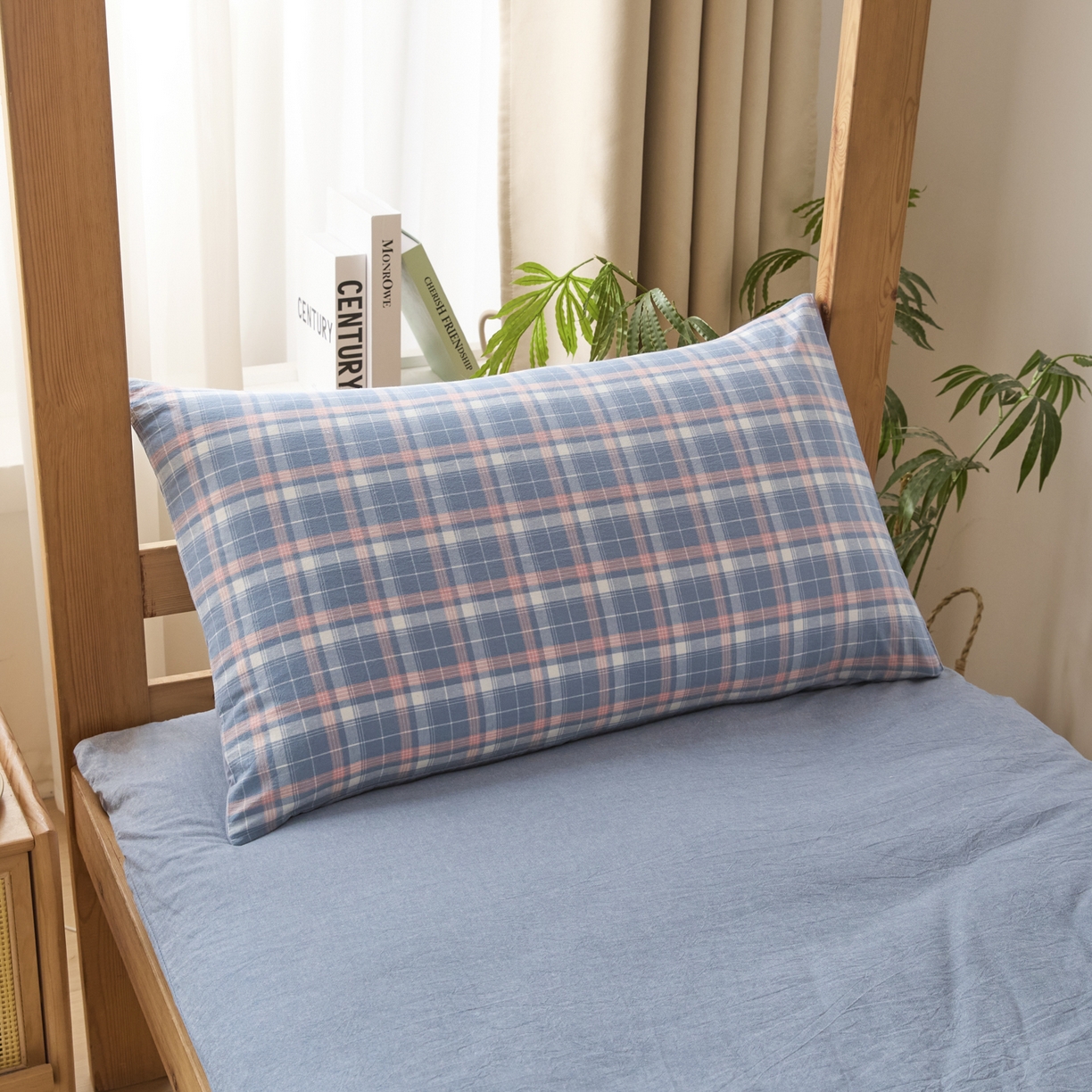 91家纺网 家纺一手货源 找家纺 爱屋及屋 2025新款水洗棉学生季大礼包学生宿舍六件套棉花被+棉花垫子+枕头+三件套一站式全套 格韵蓝