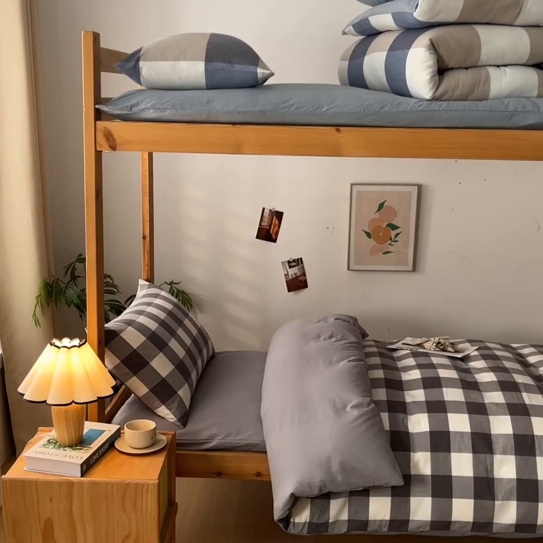 91家纺网 家纺一手货源 找家纺 爱屋及屋 2025新款水洗棉学生季大礼包学生宿舍六件套棉花被+棉花垫子+枕头+三件套一站式全套 灰中格