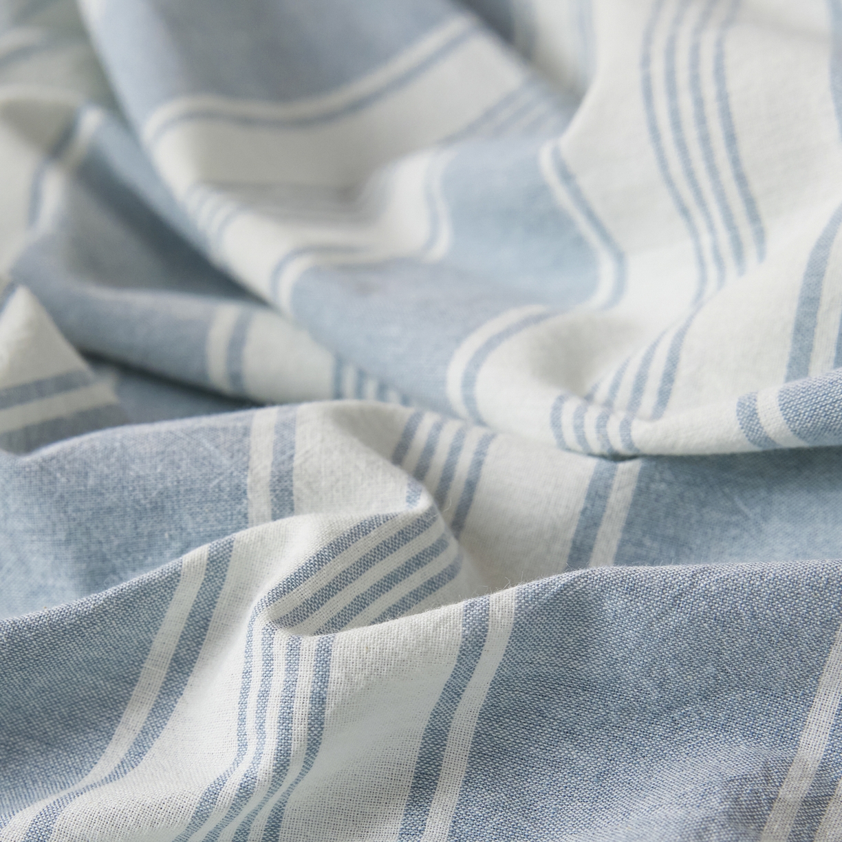 91家纺网 家纺一手货源 找家纺 爱屋及屋 2025新款水洗棉学生季大礼包学生宿舍六件套棉花被+棉花垫子+枕头+三件套一站式全套 左岸蓝