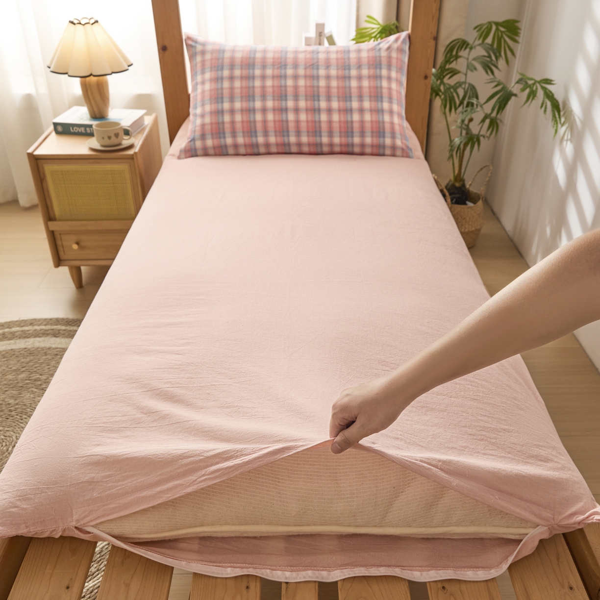 91家纺网 家纺一手货源 找家纺 爱屋及屋 2025新款水洗棉学生季大礼包学生宿舍六件套棉花被+棉花垫子+枕头+三件套一站式全套 清新格