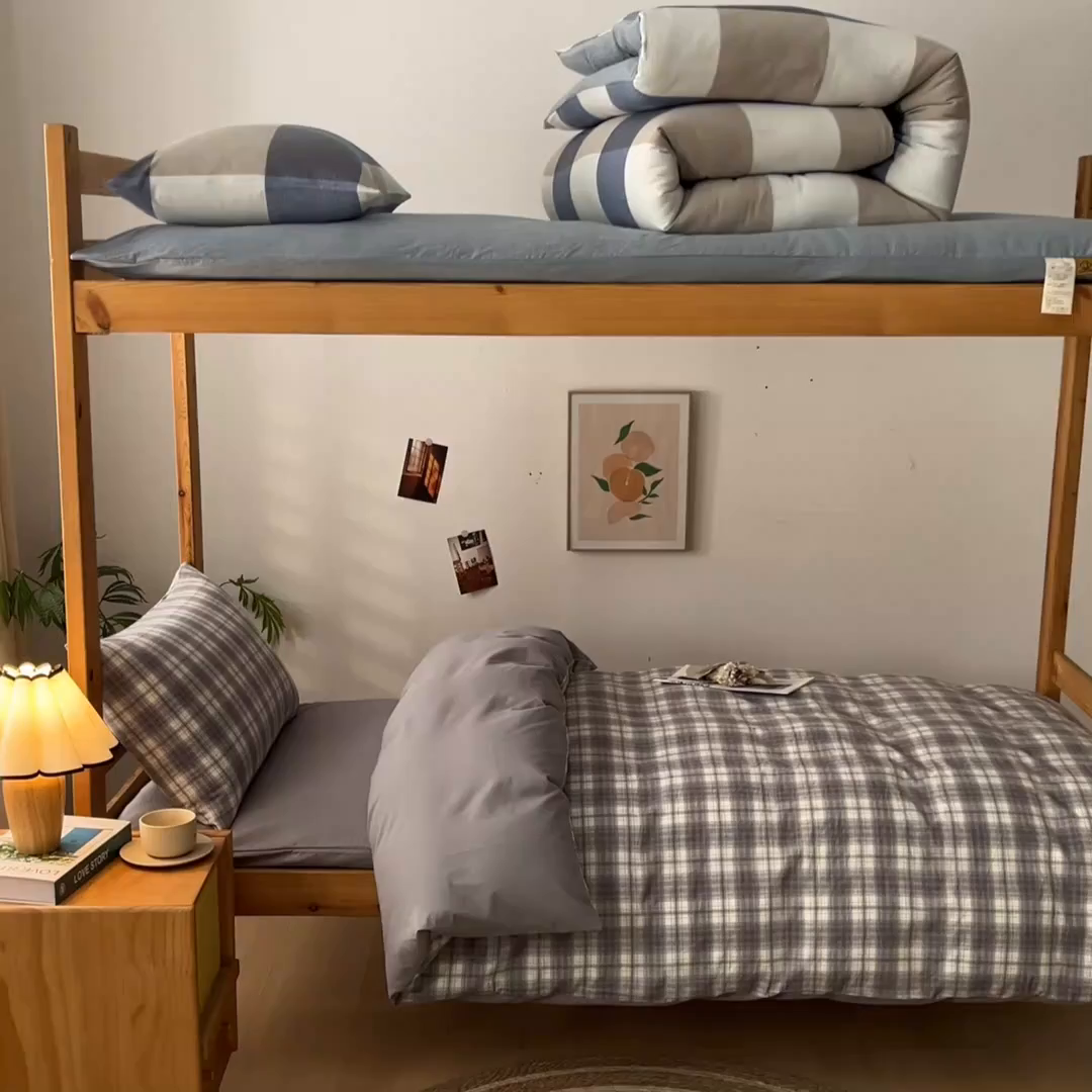 91家纺网 家纺一手货源 找家纺 爱屋及屋 2025新款水洗棉学生季大礼包学生宿舍六件套棉花被+棉花垫子+枕头+三件套一站式全套 光年灰