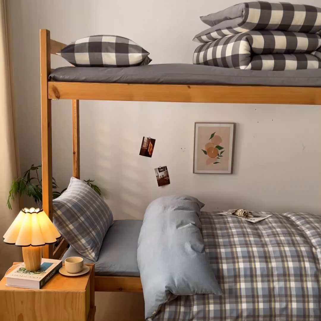 91家纺网 家纺一手货源 找家纺 爱屋及屋 2025新款水洗棉学生季大礼包学生宿舍六件套棉花被+棉花垫子+枕头+三件套一站式全套 简析蓝