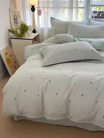 91家纺网 家纺一手货源 找家纺 欢博莱  2025新款仿纯棉四件套学生宿舍三件套单被套 小南瓜-绿