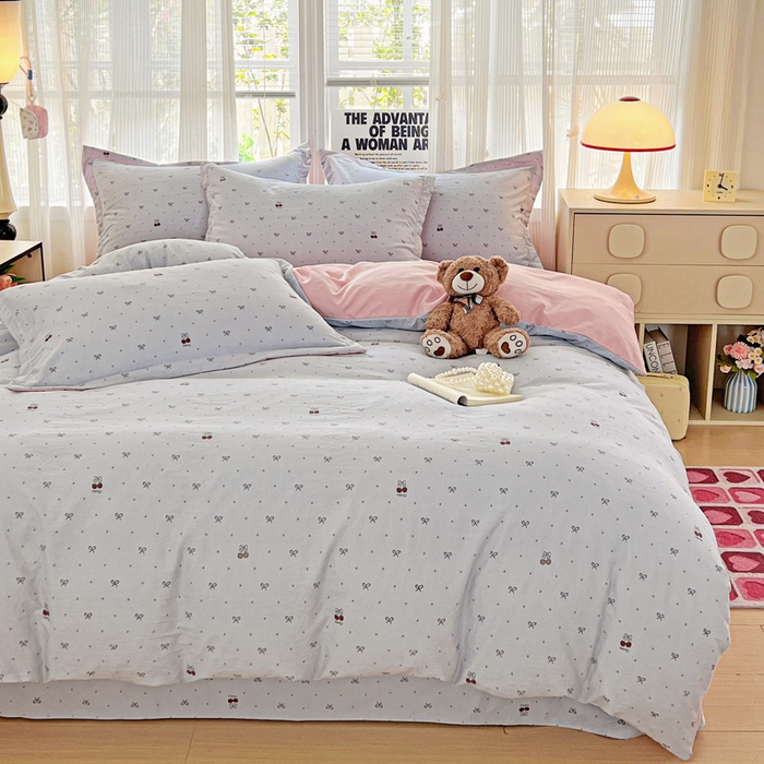 91家纺网 家纺一手货源 找家纺 欢博莱  2025新款仿纯棉四件套学生宿舍三件套单被套 樱桃爱-灰