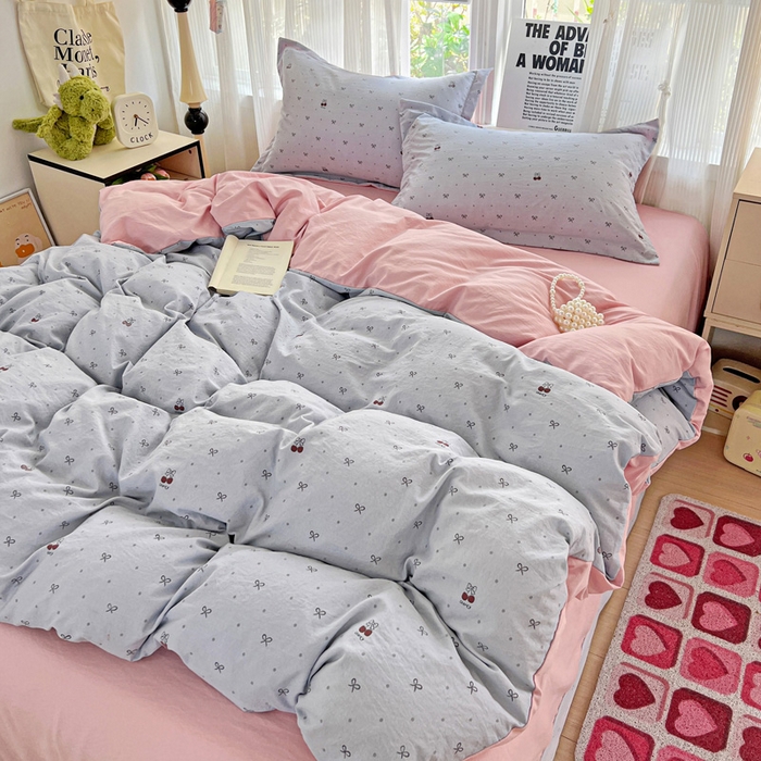 91家纺网 家纺一手货源 找家纺 欢博莱  2025新款仿纯棉四件套学生宿舍三件套单被套 樱桃爱-灰