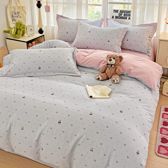 91家纺网 家纺一手货源 找家纺 欢博莱  2025新款仿纯棉四件套学生宿舍三件套单被套 樱桃爱-灰