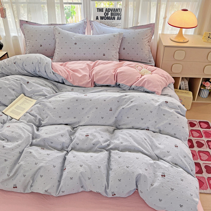 91家纺网 家纺一手货源 找家纺 欢博莱  2025新款仿纯棉四件套学生宿舍三件套单被套 樱桃爱-灰