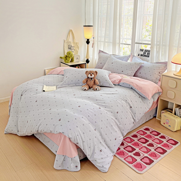 91家纺网 家纺一手货源 找家纺 欢博莱  2025新款仿纯棉四件套学生宿舍三件套单被套 樱桃爱-灰