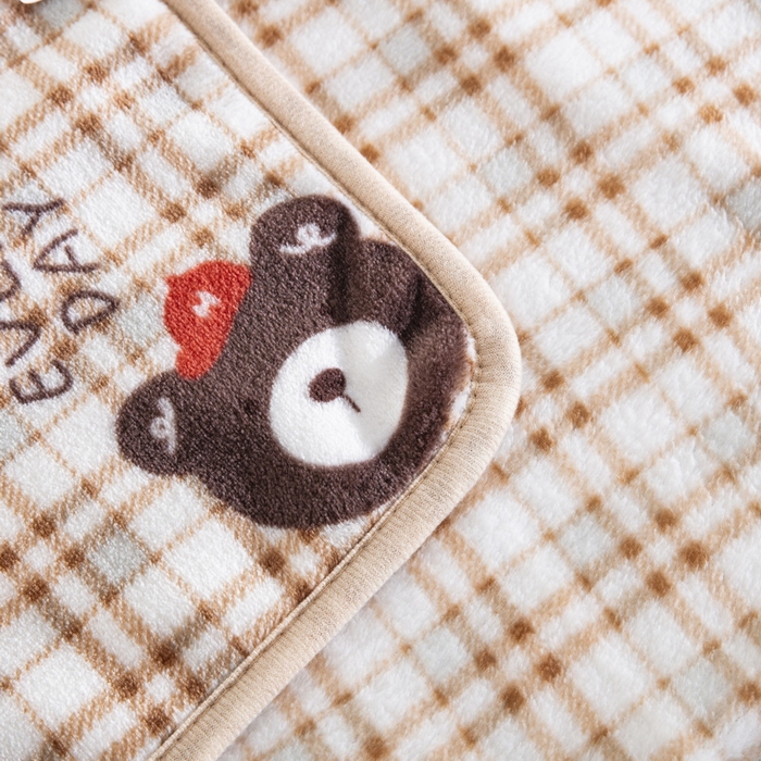 91家纺网 家纺一手货源 找家纺 卉晨毛毯 2025爆款加厚潮人牛奶绒空调毯披肩毯午睡毛毯格栅仔