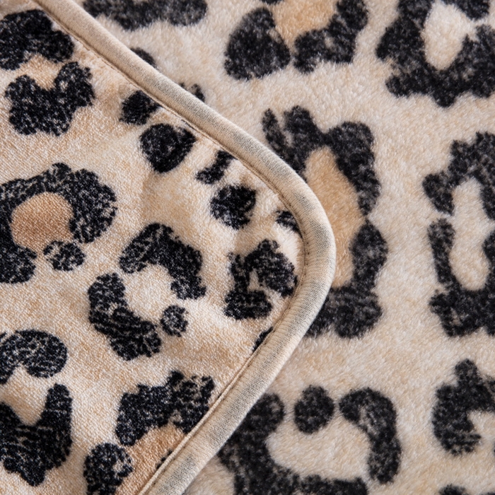 91家纺网 家纺一手货源 找家纺 卉晨毛毯 2025爆款加厚潮人牛奶绒空调毯披肩毯午睡毛毯美洲豹