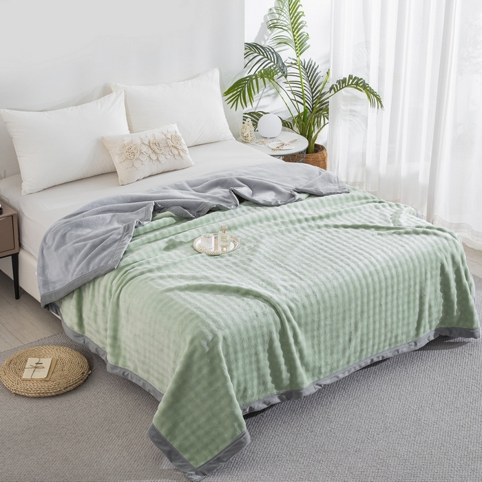 91家纺网 家纺一手货源 找家纺 （总）卉晨家纺 2025新款牛奶绒纯色小泡泡复合毯