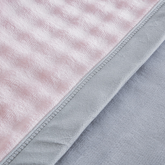 91家纺网 家纺一手货源 找家纺 卉晨家纺 2025新款牛奶绒纯色小泡泡复合毯 淡玉粉