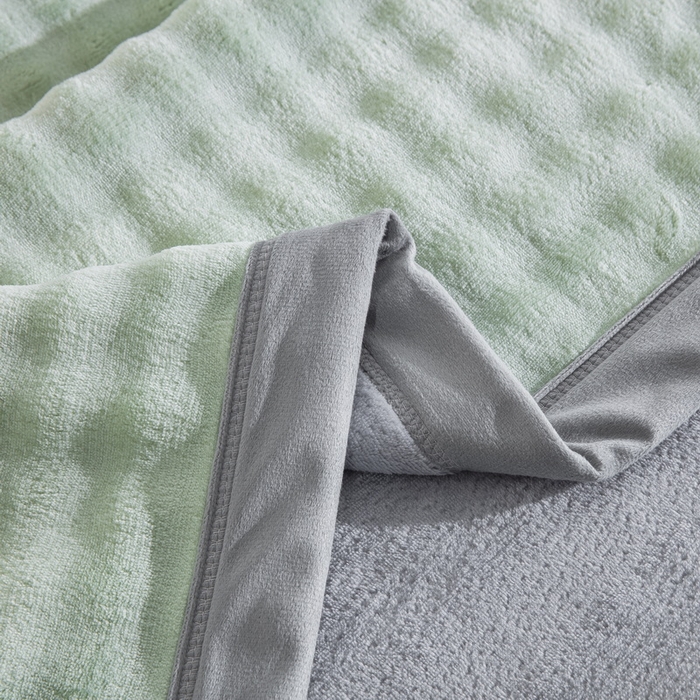 91家纺网 家纺一手货源 找家纺 卉晨家纺 2025新款牛奶绒纯色小泡泡复合毯 抹茶绿
