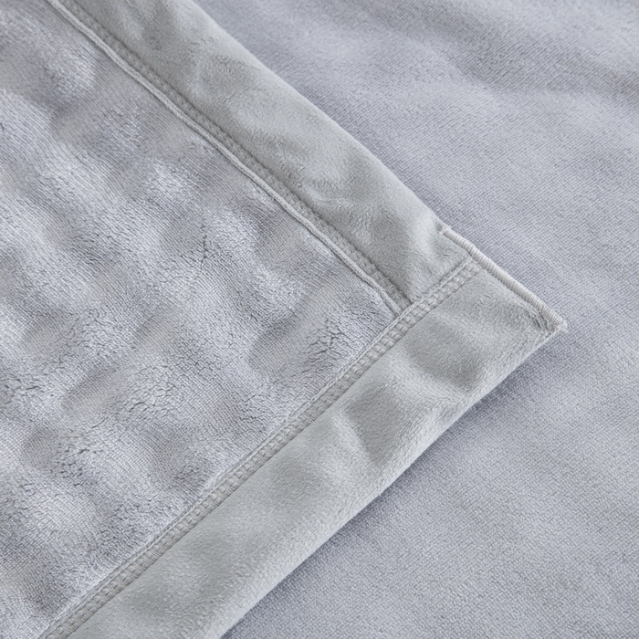 91家纺网 家纺一手货源 找家纺 卉晨家纺 2025新款牛奶绒纯色小泡泡复合毯 浅灰色