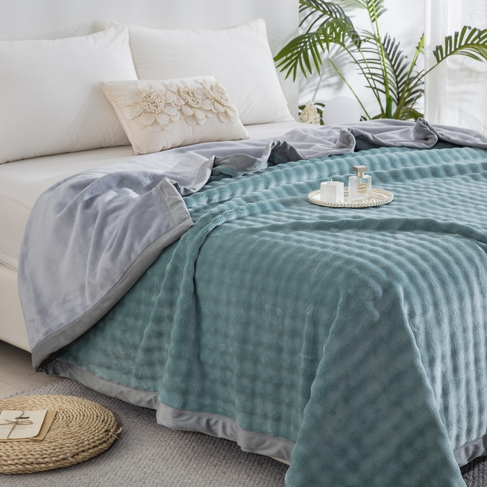 91家纺网 家纺一手货源 找家纺 卉晨家纺 2025新款牛奶绒纯色小泡泡复合毯 浅墨兰