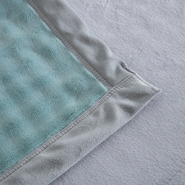 91家纺网 家纺一手货源 找家纺 卉晨家纺 2025新款牛奶绒纯色小泡泡复合毯 浅墨兰