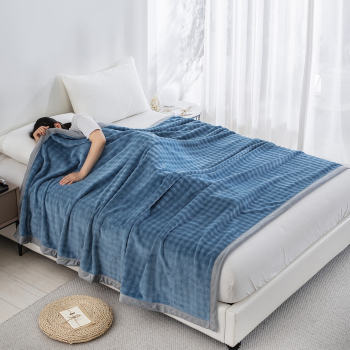 91家纺网 家纺一手货源 找家纺 （总）卉晨毛毯 2025爆款加厚潮人牛奶绒空调毯披肩毯午睡毛毯