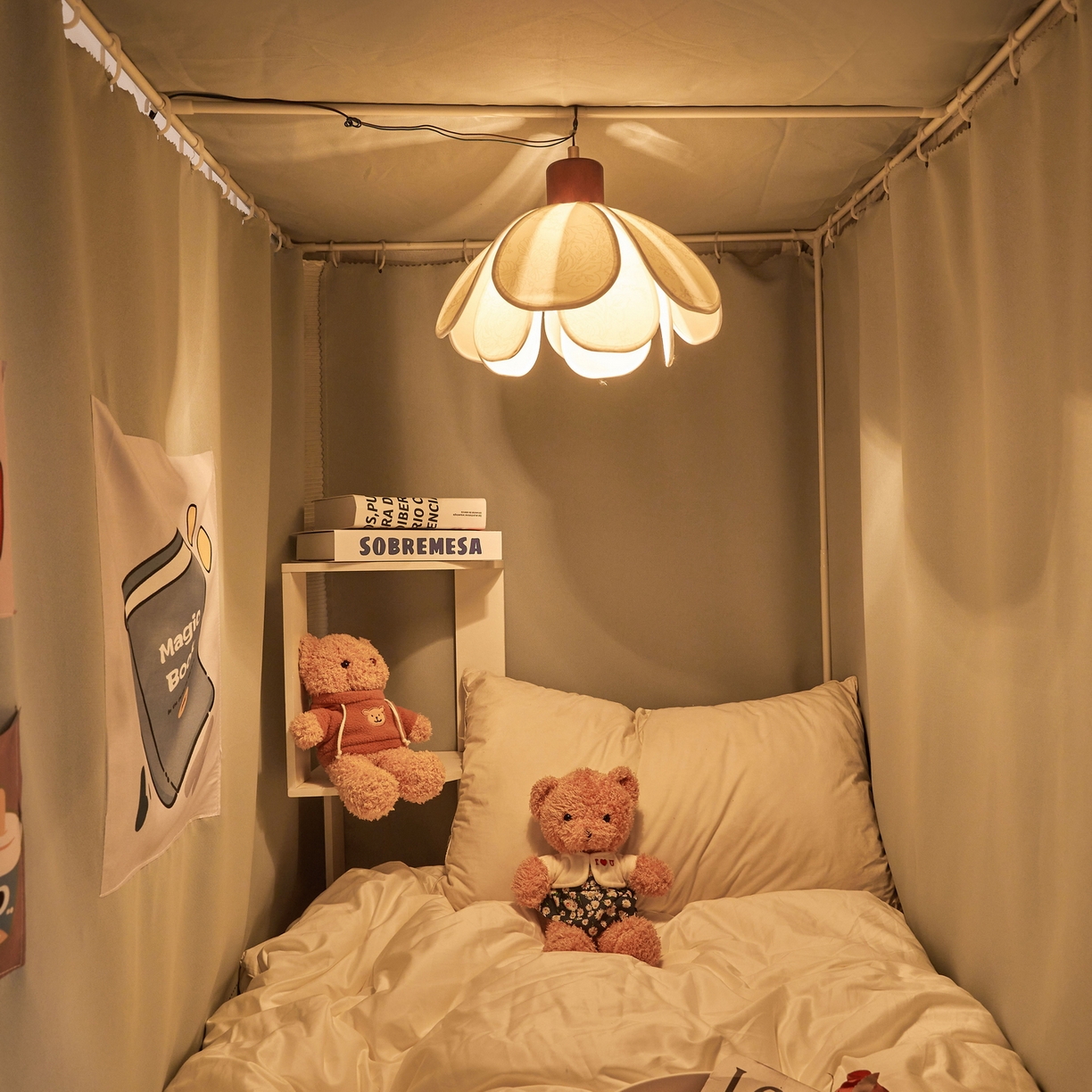 91家纺网 家纺一手货源 找家纺 夏彩 2025新款棉麻雪纺绣花防遮光铁艺烤漆学生蚊帐-88627 88627-蓝灰