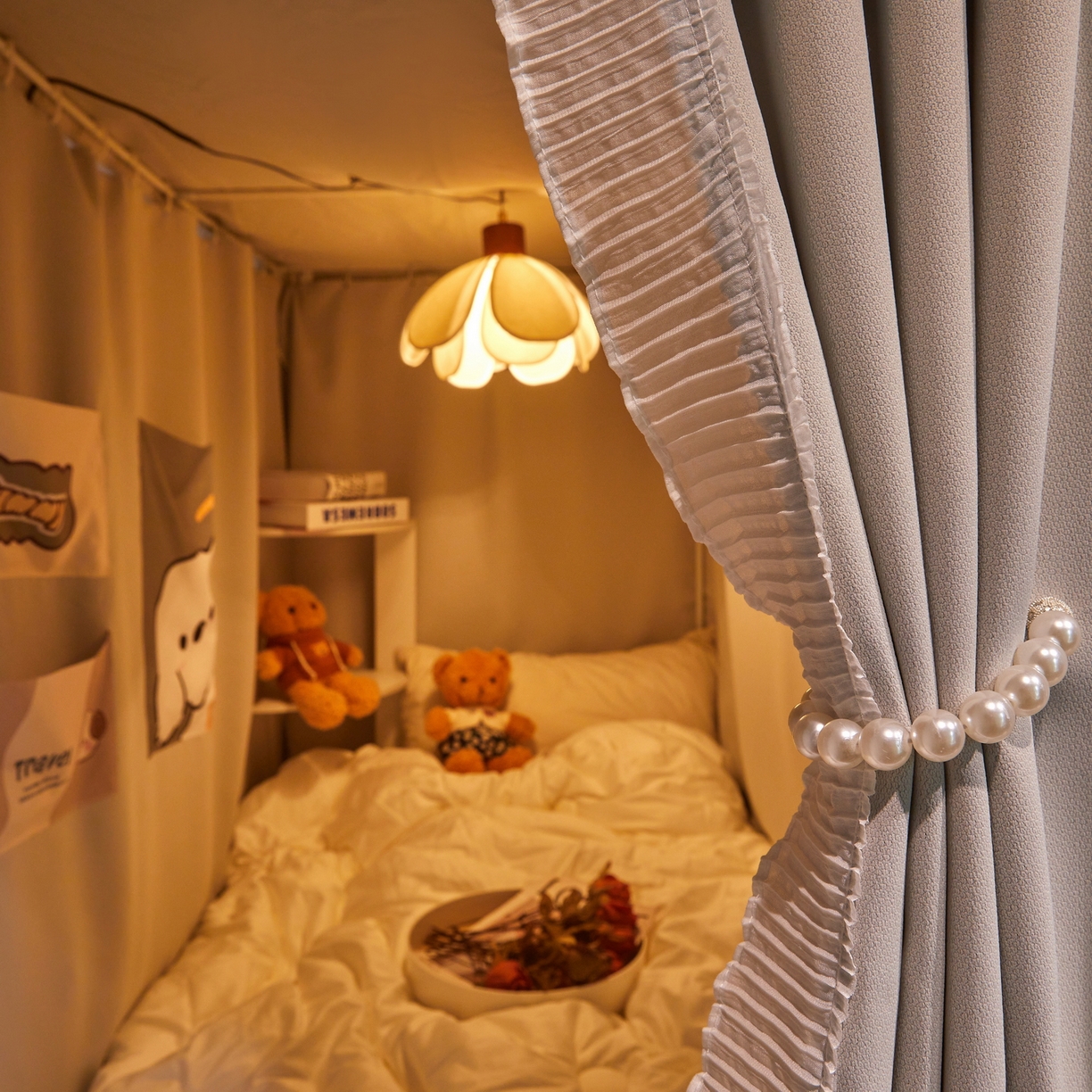 91家纺网 家纺一手货源 找家纺 夏彩 2025新款棉麻雪纺绣花防遮光铁艺烤漆学生蚊帐-88627 88627-暖灰