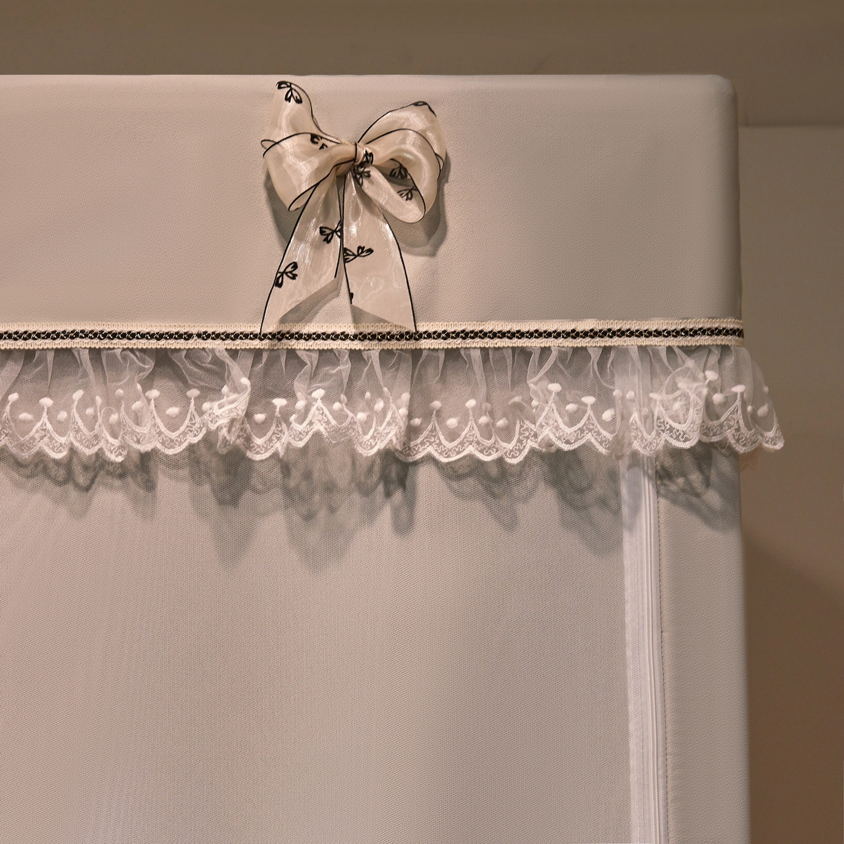 91家纺网 家纺一手货源 找家纺 夏彩 2025新款棉麻雪纺绣花防遮光铁艺烤漆学生蚊帐-88627 88627-暖灰