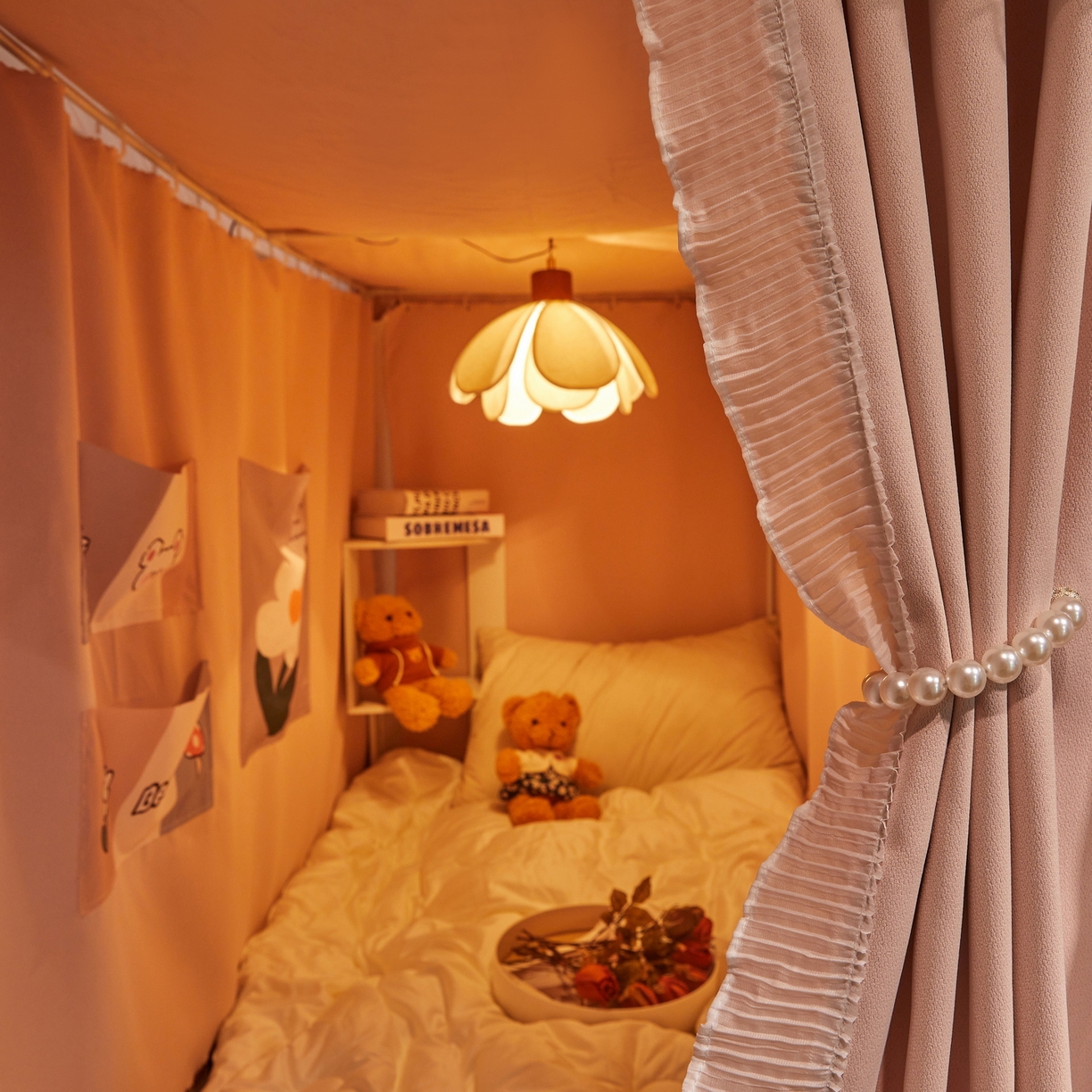 91家纺网 家纺一手货源 找家纺 夏彩 2025新款棉麻雪纺绣花防遮光铁艺烤漆学生蚊帐-88627 88627-浅粉玉