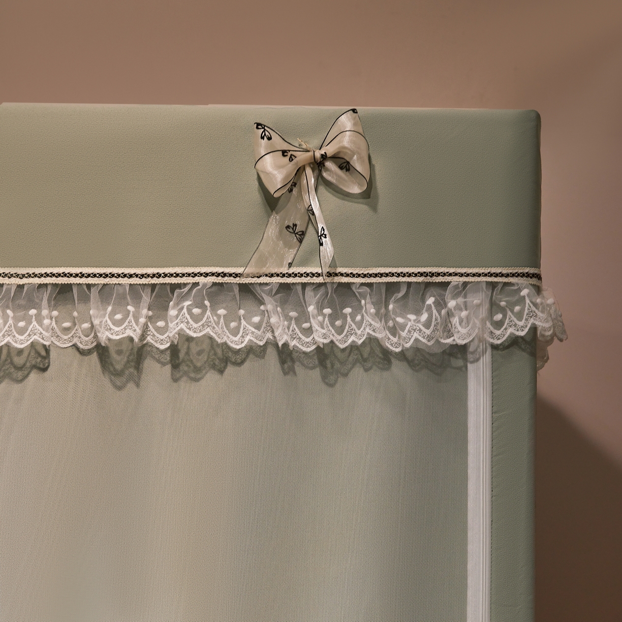 91家纺网 家纺一手货源 找家纺 夏彩 2025新款棉麻雪纺绣花防遮光铁艺烤漆学生蚊帐-88627 88627-清新绿