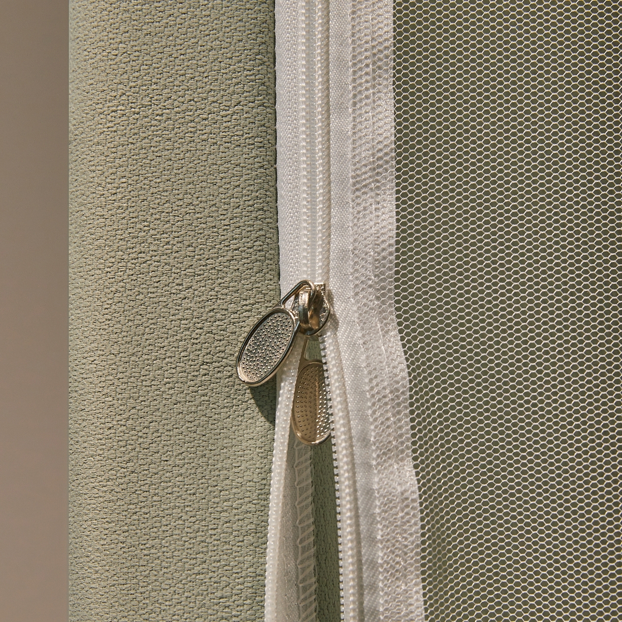 91家纺网 家纺一手货源 找家纺 夏彩 2025新款棉麻雪纺绣花防遮光铁艺烤漆学生蚊帐-88627 88627-清新绿