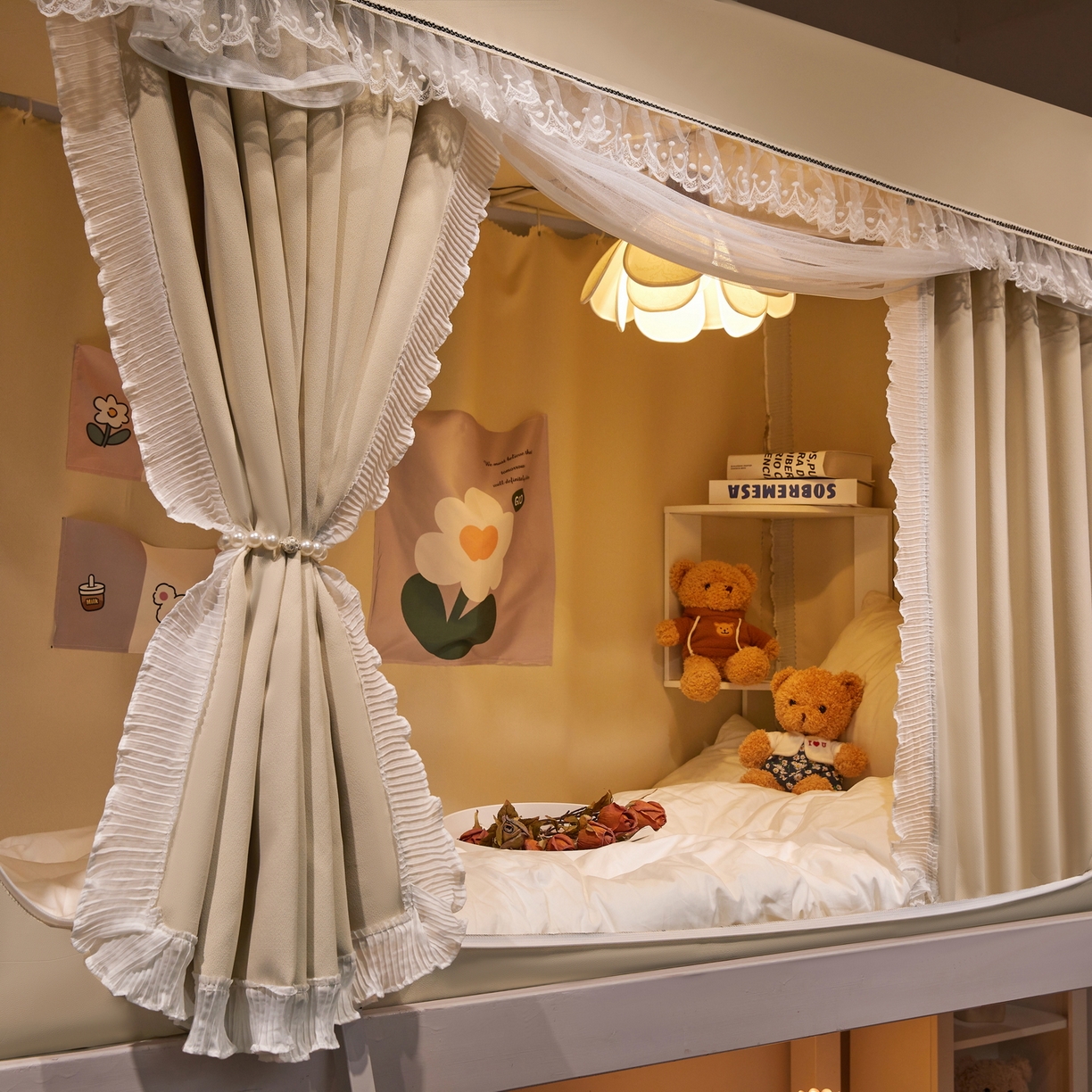 91家纺网 家纺一手货源 找家纺 夏彩 2025新款棉麻雪纺绣花防遮光铁艺烤漆学生蚊帐-88627 88627-香槟