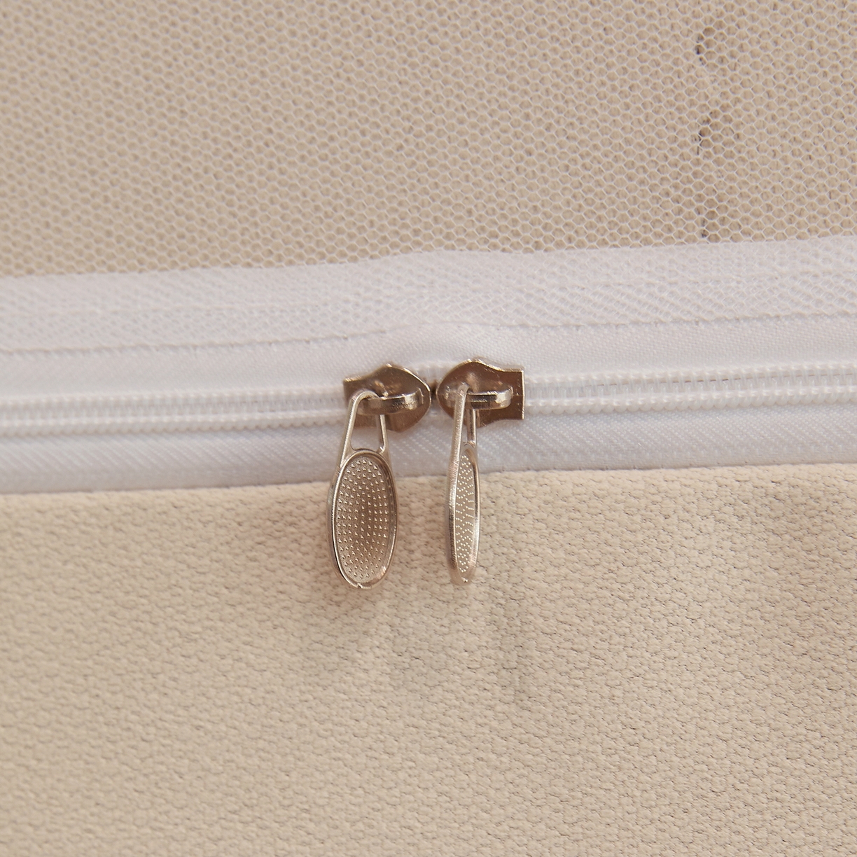 91家纺网 家纺一手货源 找家纺 夏彩 2025新款棉麻强遮光铁艺烤漆学生蚊帐-88628 88628-茶杏色