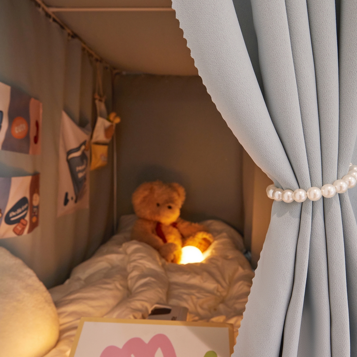 91家纺网 家纺一手货源 找家纺 夏彩 2025新款棉麻强遮光铁艺烤漆学生蚊帐-88628 88628-青术灰